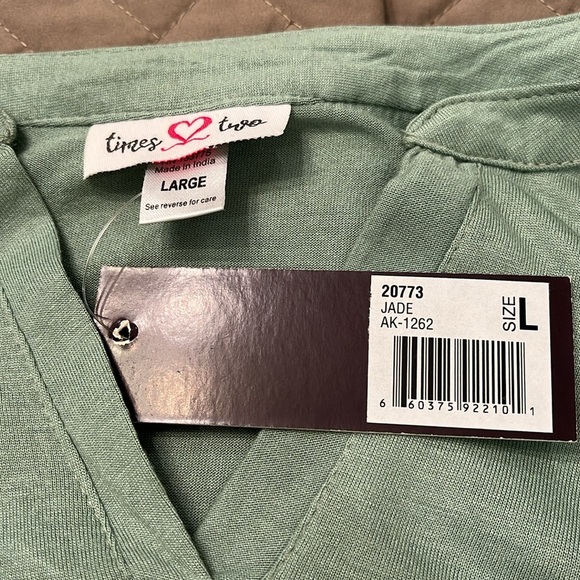 Times Two Jade Long Sleeve Solid Side Tie Maternity Top/ NWT/Large - Picture 6 of 11